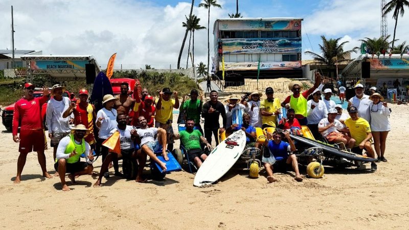 Dupla baiana representa o estado no Campeonato Brasileiro de Parasurf em São Paulo