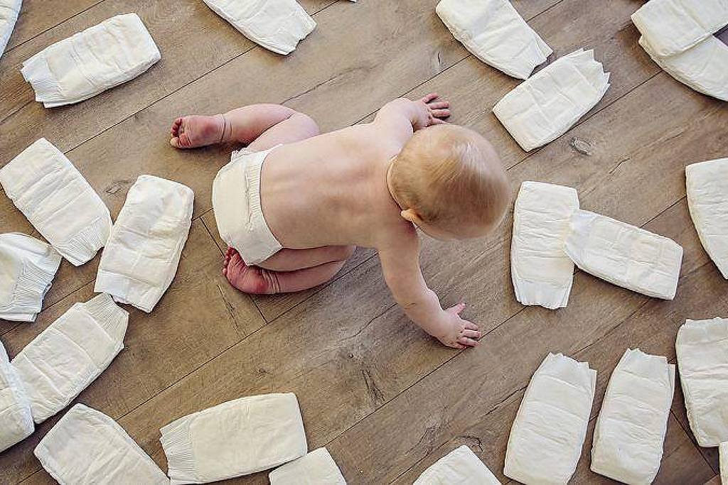 O que o primeiro cocô do bebê pode revelar sobre a saúde dele no futuro