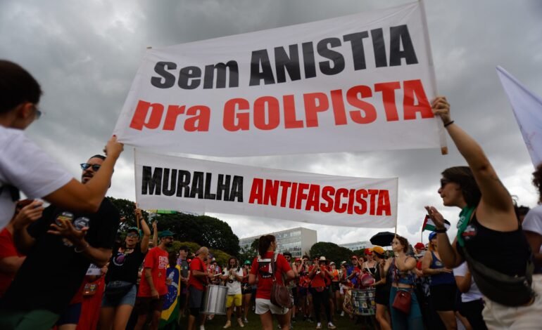 Pacto por PL da Dosimetria envolveu Planalto e bolsonaristas.