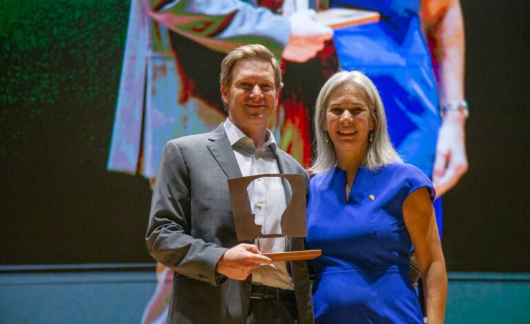 Schwab anuncia os 21 líderes globais escolhidos como Inovadores Sociais de 2026