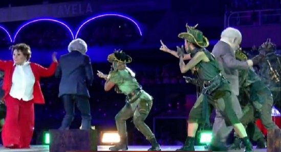 Michel Temer reage a representação no desfile da Acadêmicos de Niterói