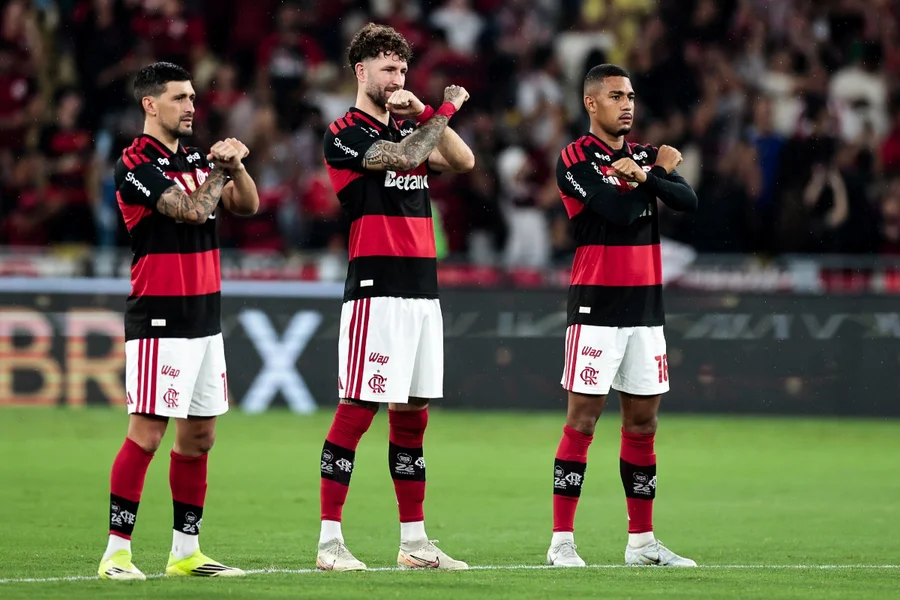 Desfalques preocupam o Flamengo após vitória convincente