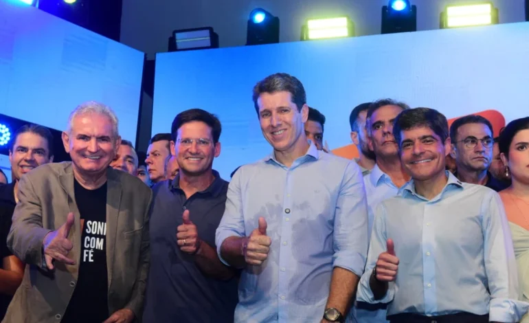 ACM Neto oficializa chapa com aliados para eleição na Bahia