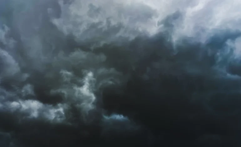 Ciclone deve atingir o Sul do Brasil e colocar região em alerta