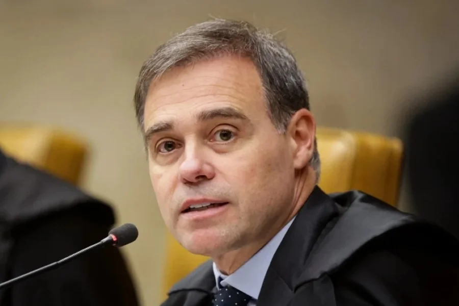 Voo com ministro do STF é abortado por falha técnica