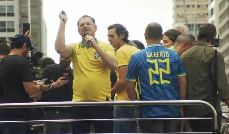 Discurso de Sóstenes Cavalcante marca ato na Avenida Paulista