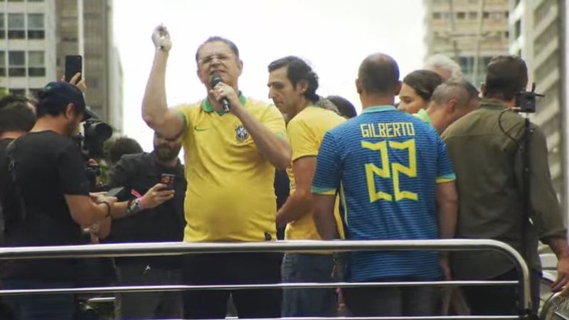Discurso de Sóstenes Cavalcante marca ato na Avenida Paulista