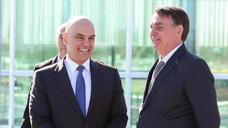 Moraes cobra informações sobre cuidador de Bolsonaro