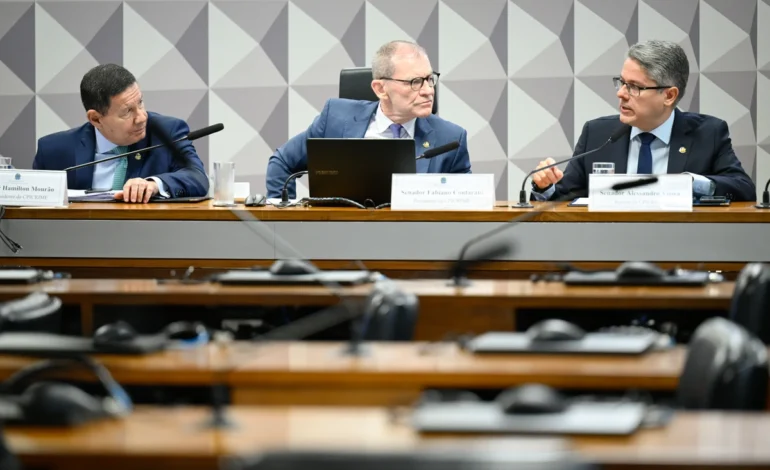 CPI pede indiciamento de ministros do STF