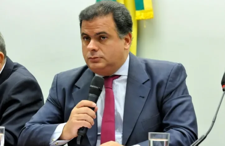 Deputado questiona taxa “Kiss & Fly” em Salvador