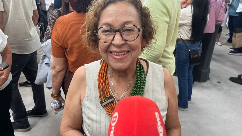 Lídice critica janela partidária durante agenda de Lula em Salvador