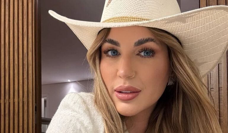 Deolane Bezerra é investigada por lavagem de dinheiro