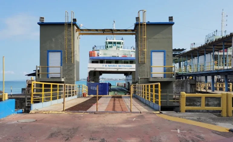 Bahia amplia frota do ferry-boat com nova embarcação