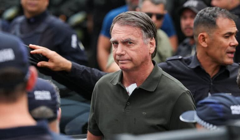 Defesa de Bolsonaro apresenta melhora em quadro clínico