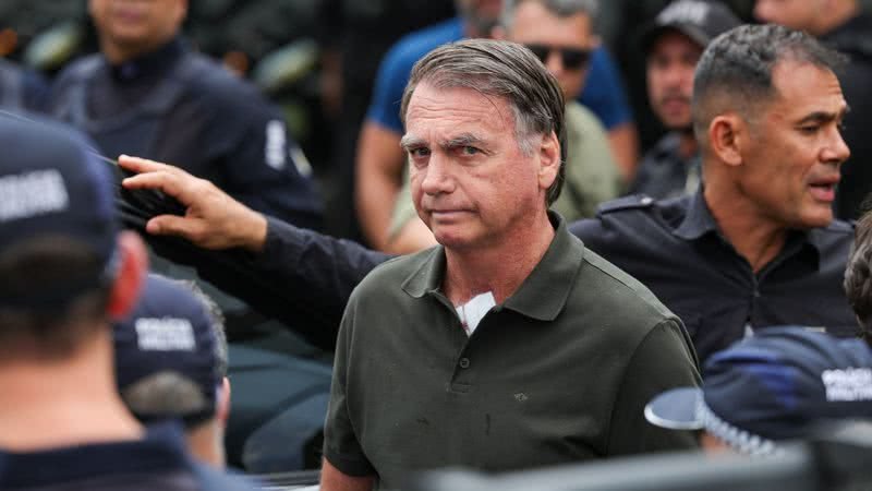 Defesa de Bolsonaro apresenta melhora em quadro clínico