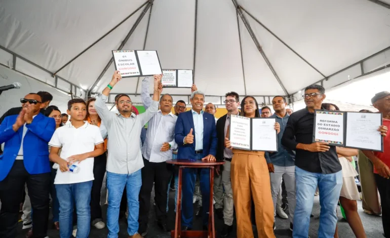 Jerônimo Rodrigues entrega obras em Gongogi durante aniversário da cidade