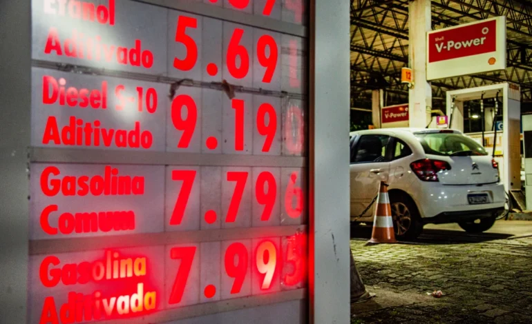 Queda em refinaria não chega aos postos