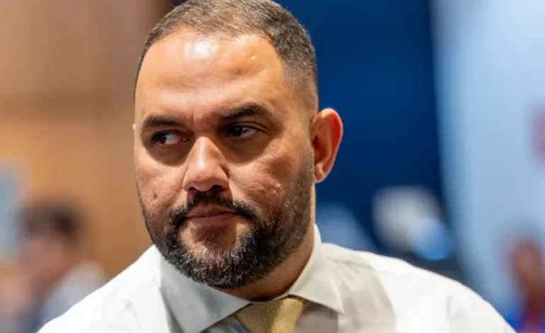 Deputado é preso pela PF em investigação sobre contratos e patrimônio