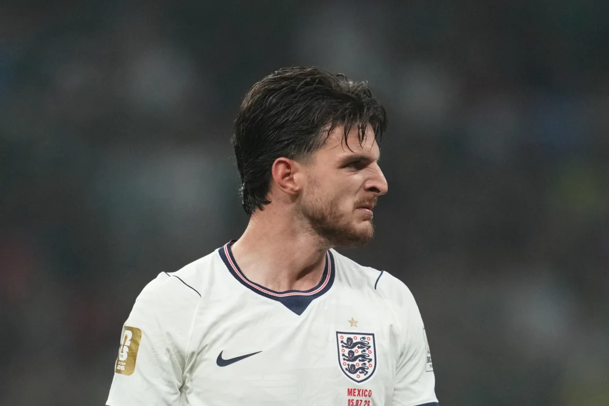 Declan Rice pode desfalcar a Inglaterra nas quartas da Copa